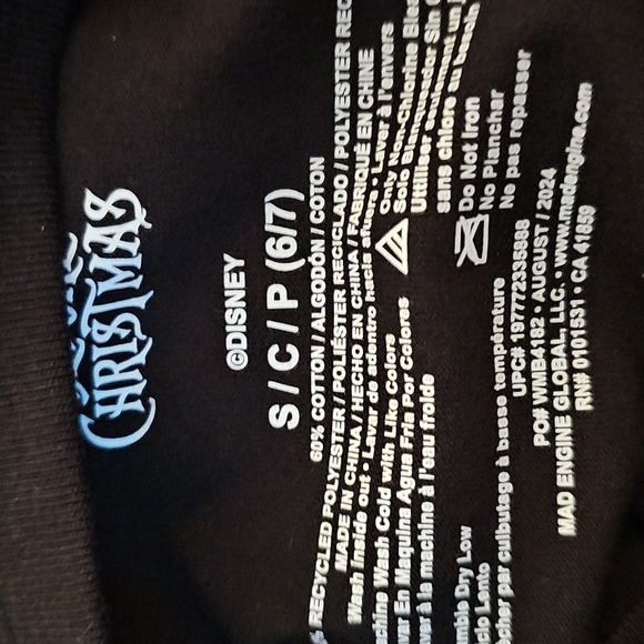 Disney's " Tim Burton's-T Nightmare Before Christmas"  'Scary & Bright' T-Shirt - Picture 4 of 5